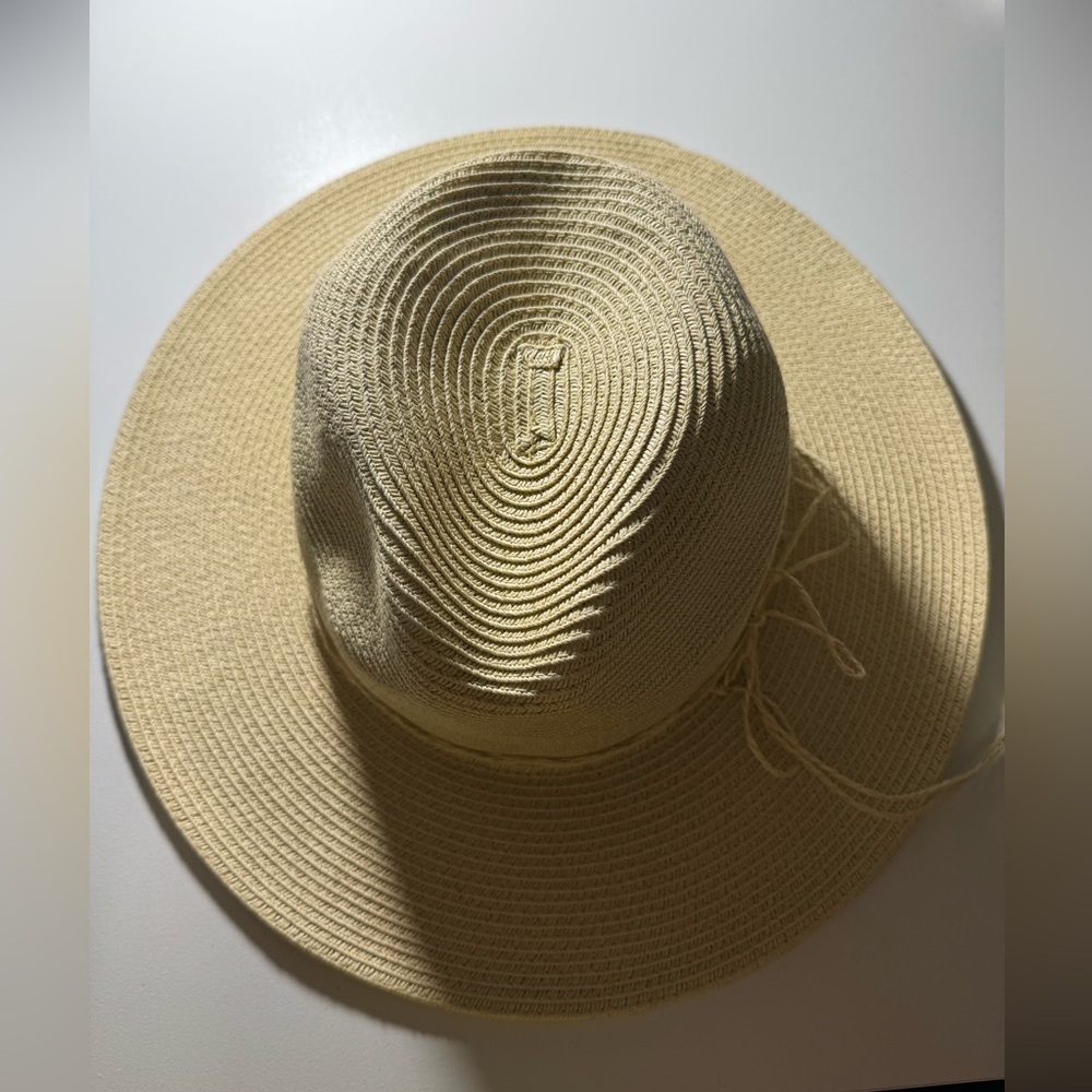 Summer hat - Picture 3 of 5